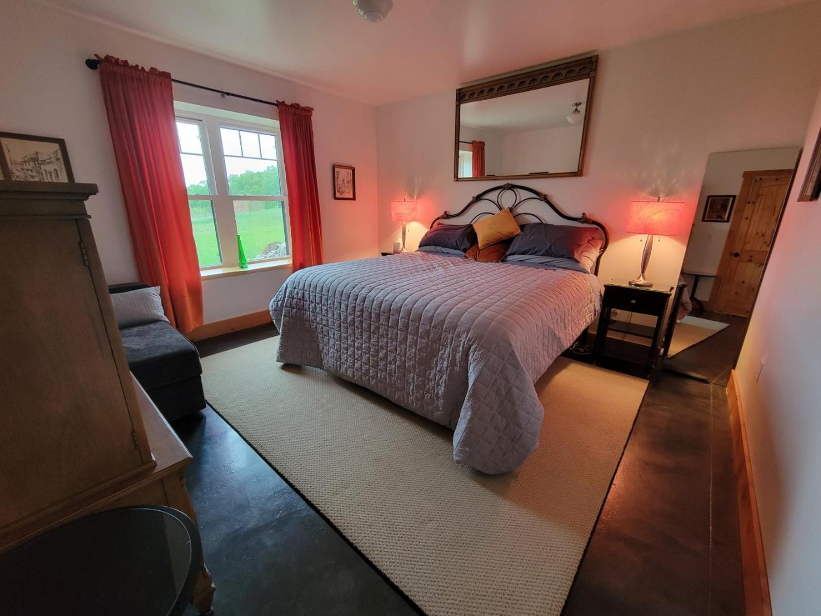 Livonia Firefly Creek Lodge מראה חיצוני תמונה